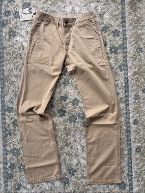 Men's Grown & Sewn Chino Pants in Ghurka Khaki - Legend Straight Fit - 30
